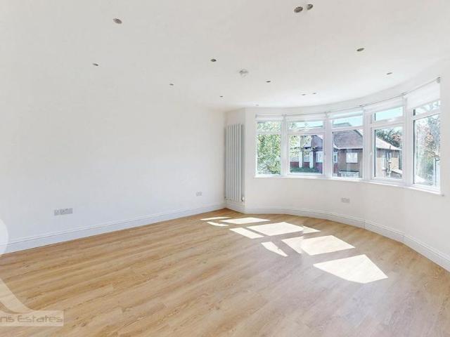 Apartment for rent in Hendon Central, The Hyde
