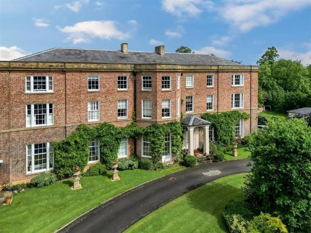 Apartment for rent in Burnedge, Greater Manchester