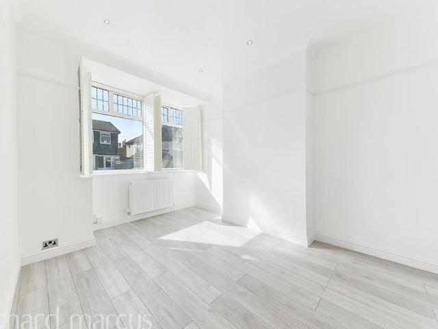 Apartment for rent in London Borough of Croydon, Greater London