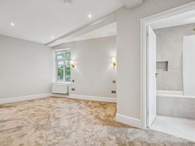 Apartment for rent in Maida Vale, Greater London