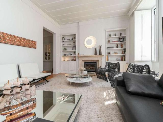Apartamento alugar em Santa Maria Maior, Lisboa