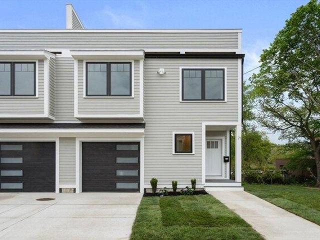 Condo for sale in Arlington, Massachusetts