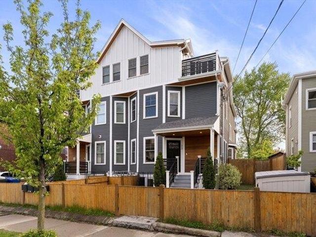 Condo for sale in Arlington, Massachusetts