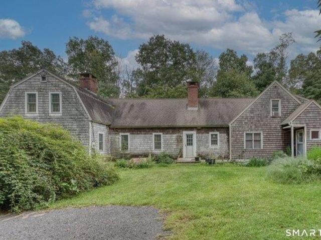 House for sale in Warrenville, Ashford