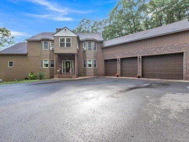 House for sale in Athol, Massachusetts