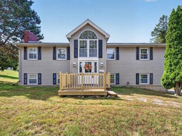 House for sale in Atkinson, Rockingham County