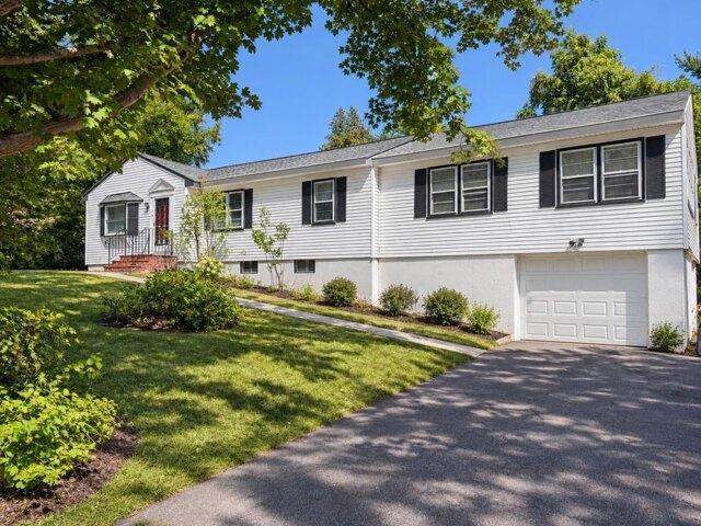 House for sale in Atkinson, Rockingham County