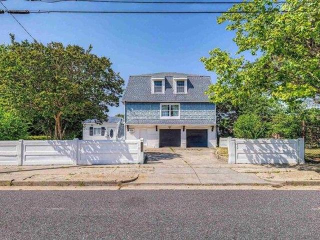 House for sale in Atlantic City, New Jersey