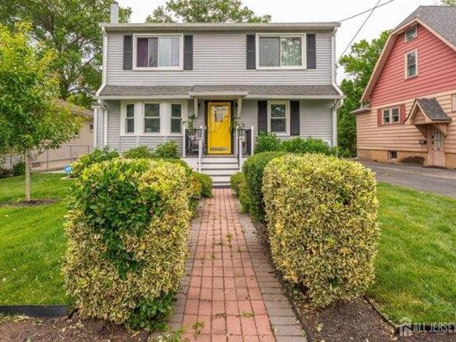 House for sale in Avenel, New Jersey