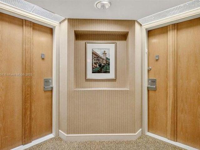 Condo for sale in Aventura, Florida