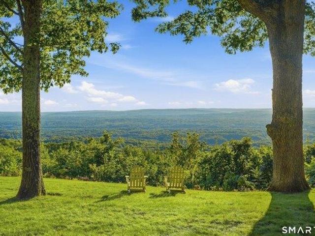 House for sale in Avon, Capitol Planning Region