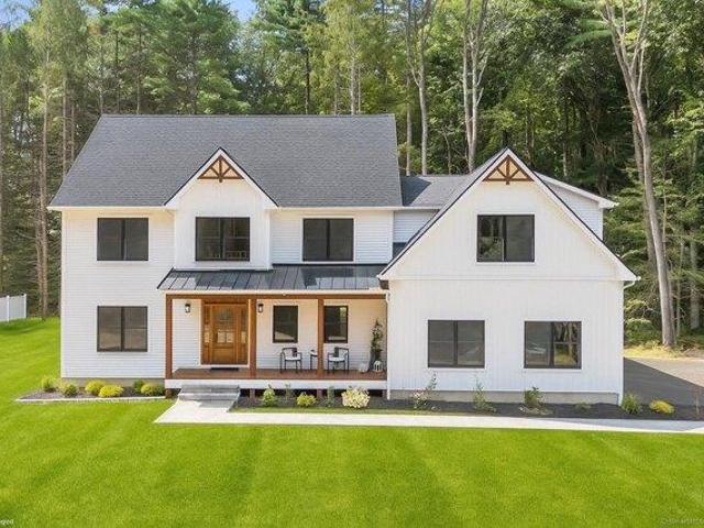 House for sale in Avon, Connecticut
