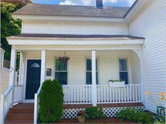 House for sale in Ayer, Middlesex County