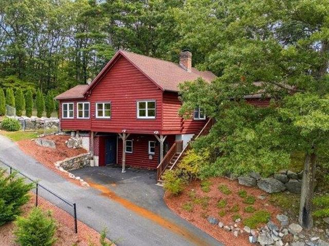 House for sale in Ayer, Middlesex County