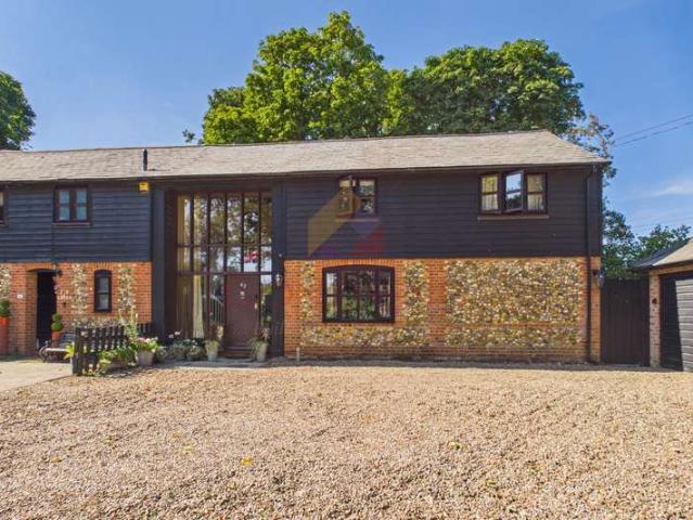 Land for sale in Chelmondiston, Suffolk