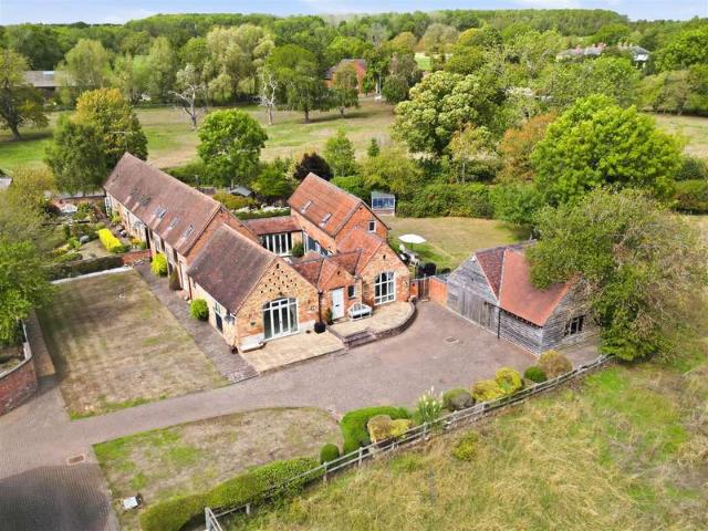 Land for sale in Alderminster, Warwickshire