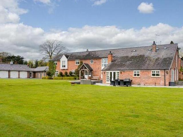 House for sale in Broken Cross, Macclesfield