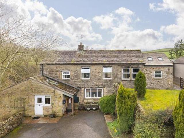 House for sale in Settle, North Yorkshire