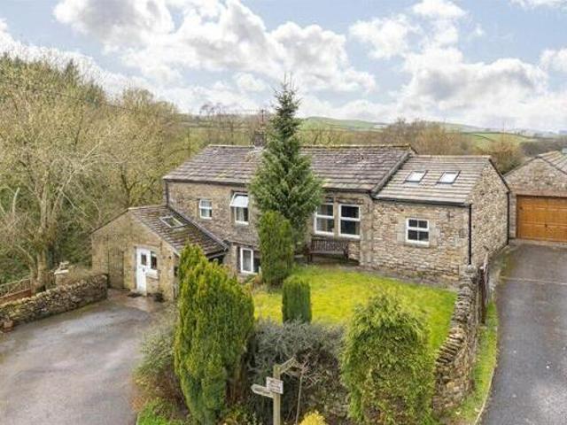 House for sale in Settle, North Yorkshire