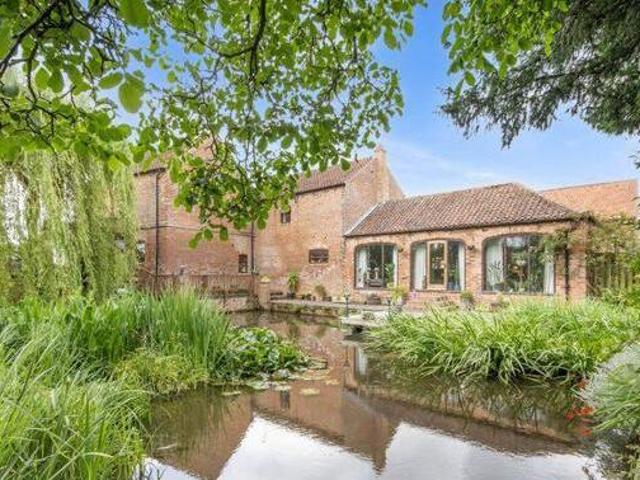 House for sale in Lyons, Greater London