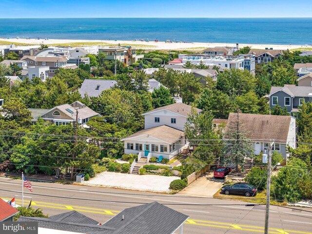 House for sale in Barnegat Light, New Jersey