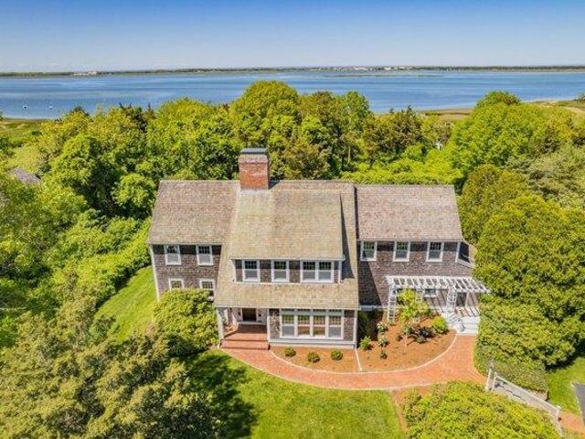House for sale in Barnstable