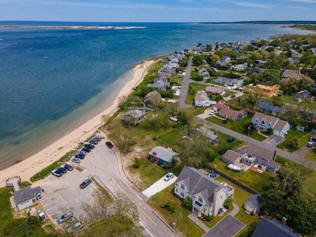 House for sale in Barnstable