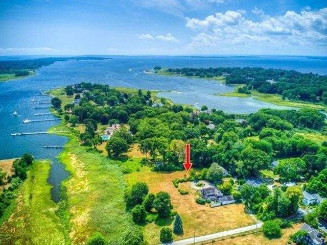 House for sale in Barrington, Rhode Island