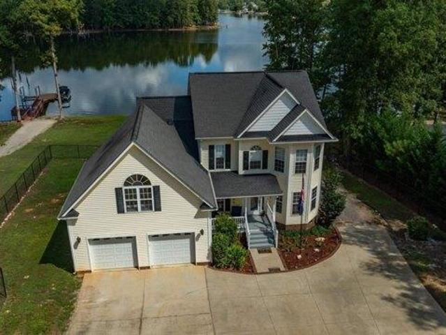 House for sale in Batesburg
