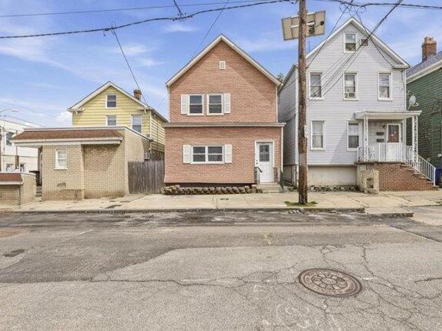 House for sale in Hudson, New Jersey
