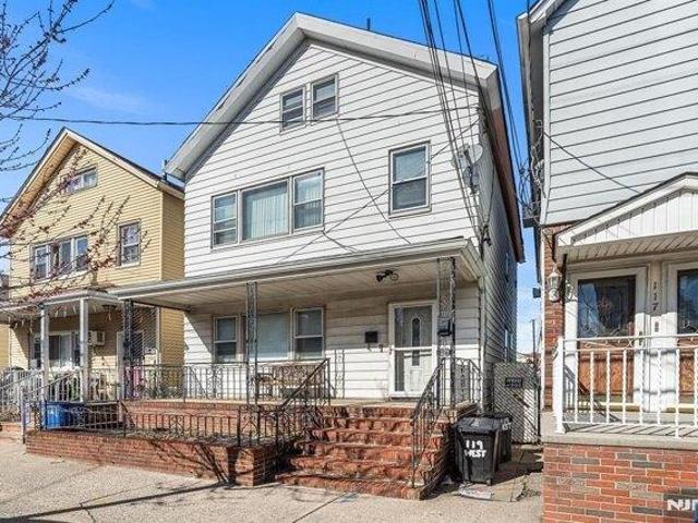 House for sale in Hudson, New Jersey
