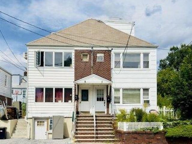 House for sale in Hudson, New Jersey