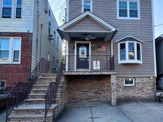 House for sale in Hudson, New Jersey
