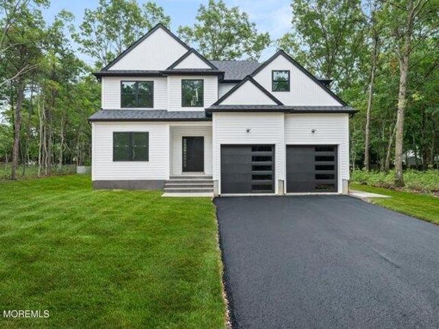 House for sale in Bayville, New Jersey