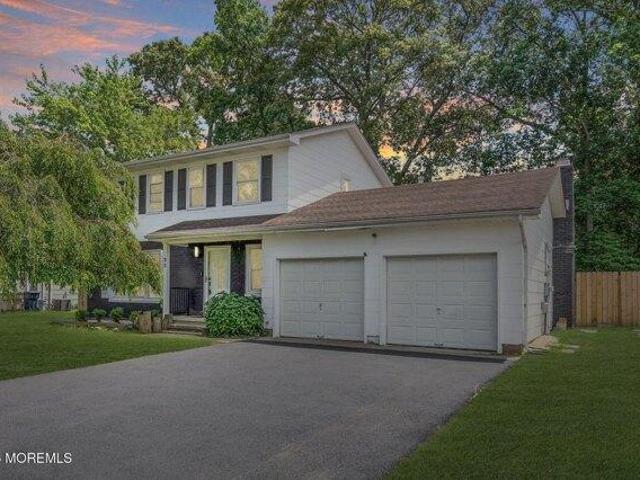 House for sale in Bayville, New Jersey