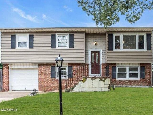 House for sale in Bayville, New Jersey