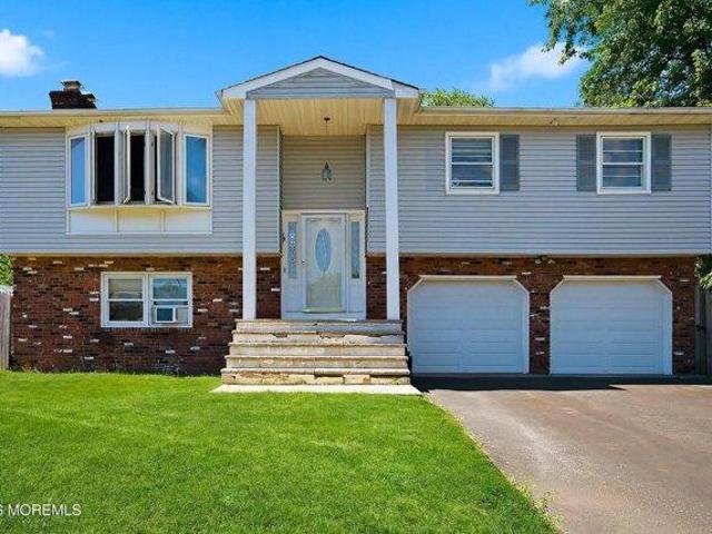 House for sale in Beachwood, New Jersey