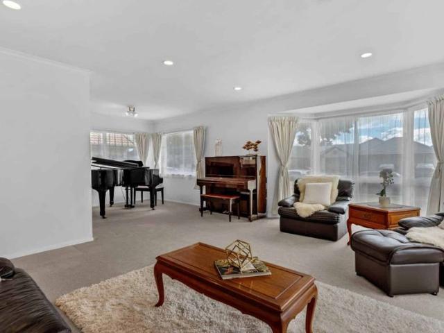 House for rent in Botany Downs, Howick