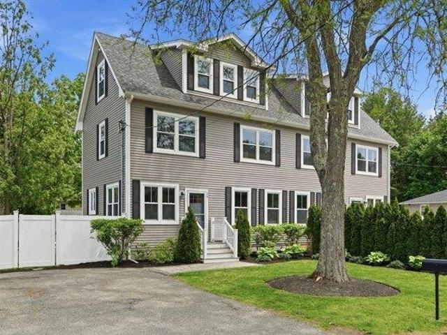 Condo for sale in Bedford, Massachusetts