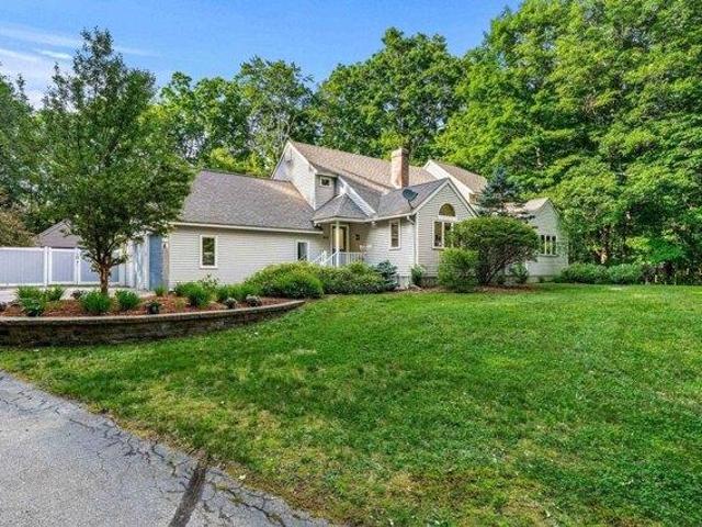 House for sale in New Hampshire
