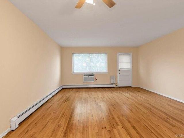 House for sale in Queens, Arverne