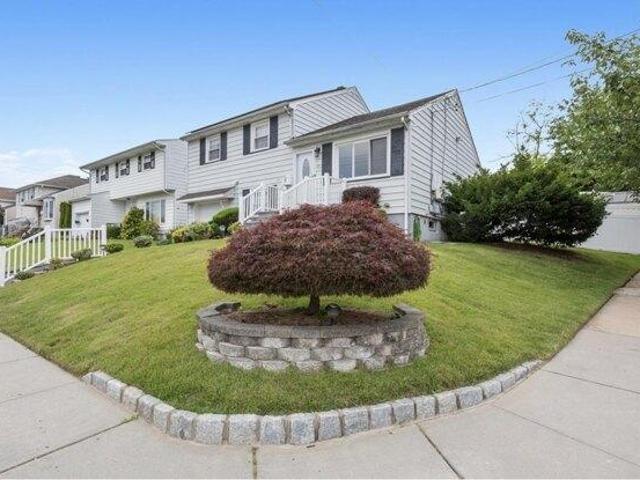House for sale in Belleville, New Jersey