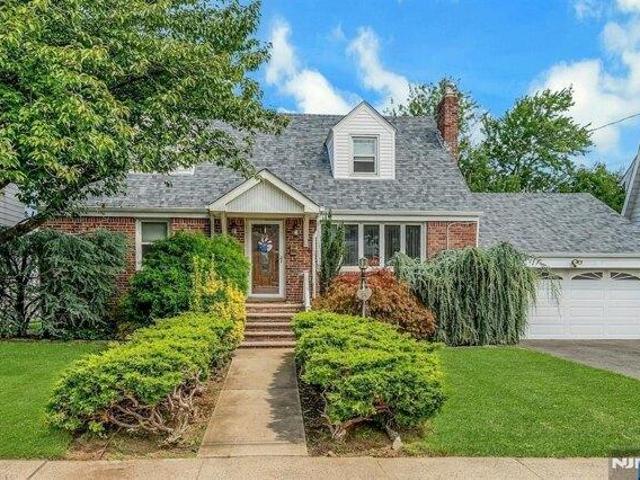 House for sale in Belleville, Essex County