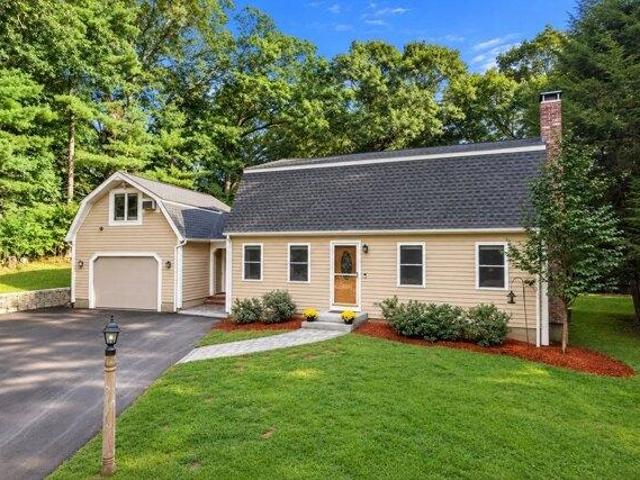 House for sale in Bellingham, Massachusetts
