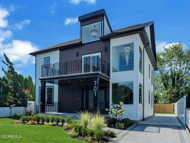 House for sale in Monmouth, New Jersey