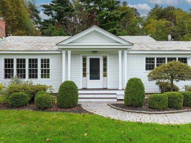 House for sale in Old Bennington Historic District, Bennington