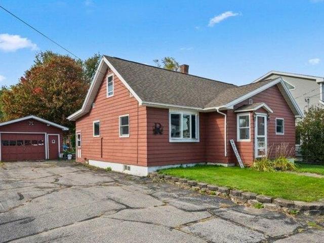 House for sale in Berlin, Coös County