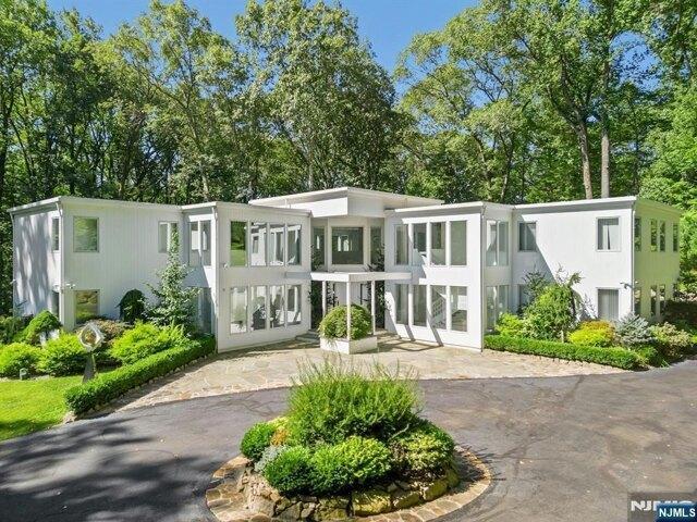 House for sale in Bernardsville, New Jersey