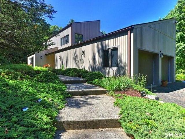 House for sale in Bethany, Connecticut