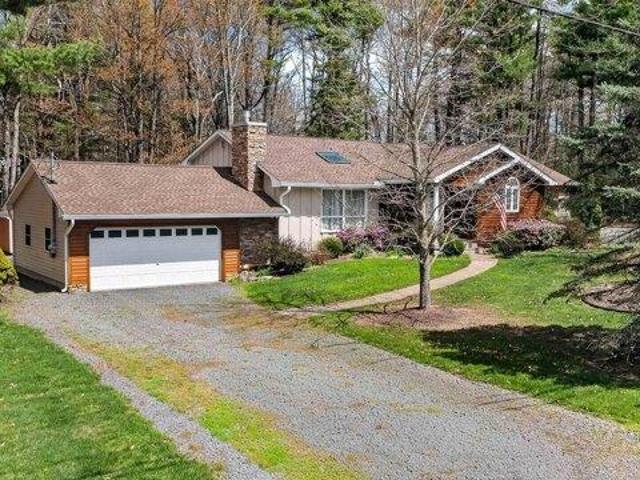 House for sale in Blakeslee, Pennsylvania